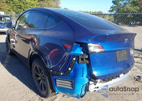 2024 Tesla Model Y Long Range Dual Motor All-Wheel Drive/Rwd from USA, damaged, VIN 7SAYGDED6RF133719